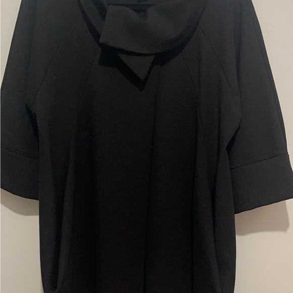 Joseph Ribkoff black 1 button overcoat sz 8 but can easily fit up to a sz 12 . - Picture 3 of 5